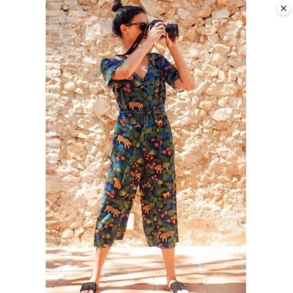 Sugarhill Brighton Jungle Floral Tiger Monkey Wrap Front Cropped Jumpsuit US 6 - Picture 10 of 10